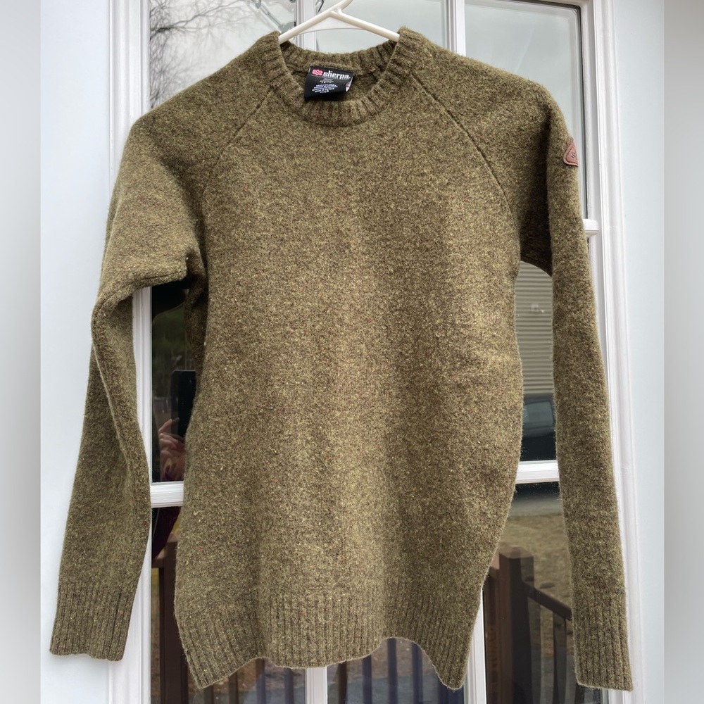 Beautiful SHERPA Kangtega 100% merino wool sweater
